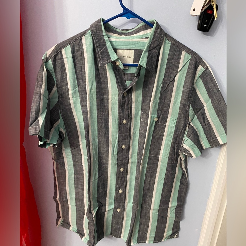 American Eagle Button Down